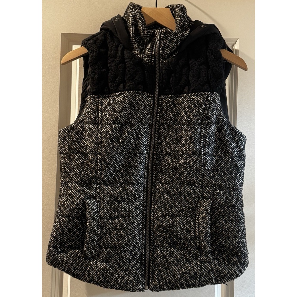 Prince & Fox Womens Puffer Vest Medium Black White Herringbone Cable Knit Hooded